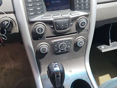 Used 2011 Ford Edge SEL FWD image 9