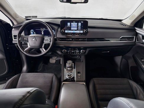 Used 2022 Mitsubishi Outlander SE AWD/4WD image 26