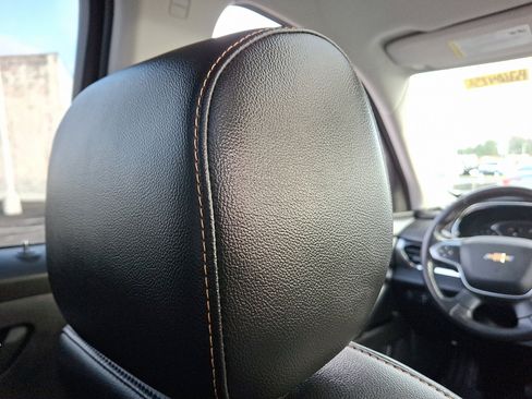 Used 2018 Chevrolet Traverse LT w/ LPO, Floor Liner Package image 9