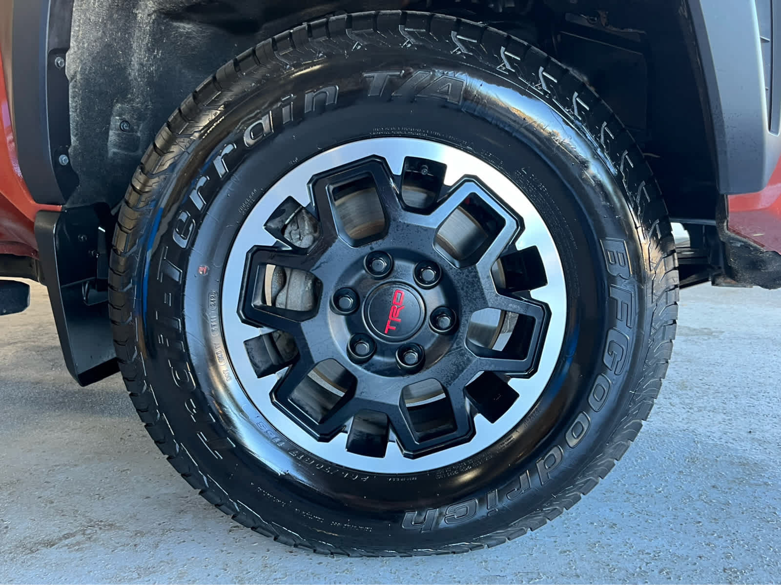 Used 2025 Toyota Tacoma TRD Off-Road AWD/4WD image 48