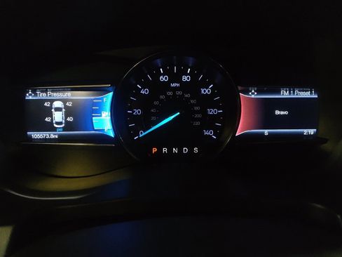 Used 2016 Ford Explorer XLT w/ Equipment Group 202A FWD image 23