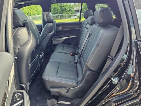 Used 2026 Cadillac Vistiq Sport AWD/4WD image 17