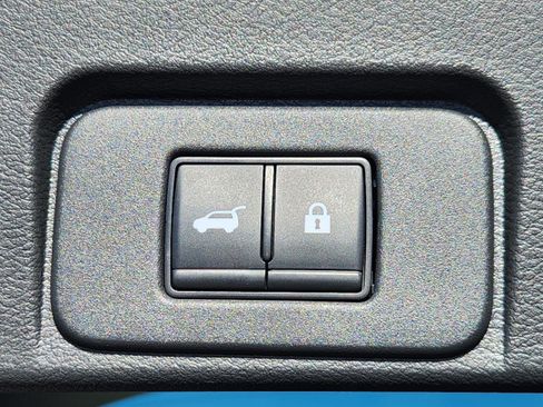 Used 2023 Nissan Rogue Platinum w/ Platinum Premium Package image 14