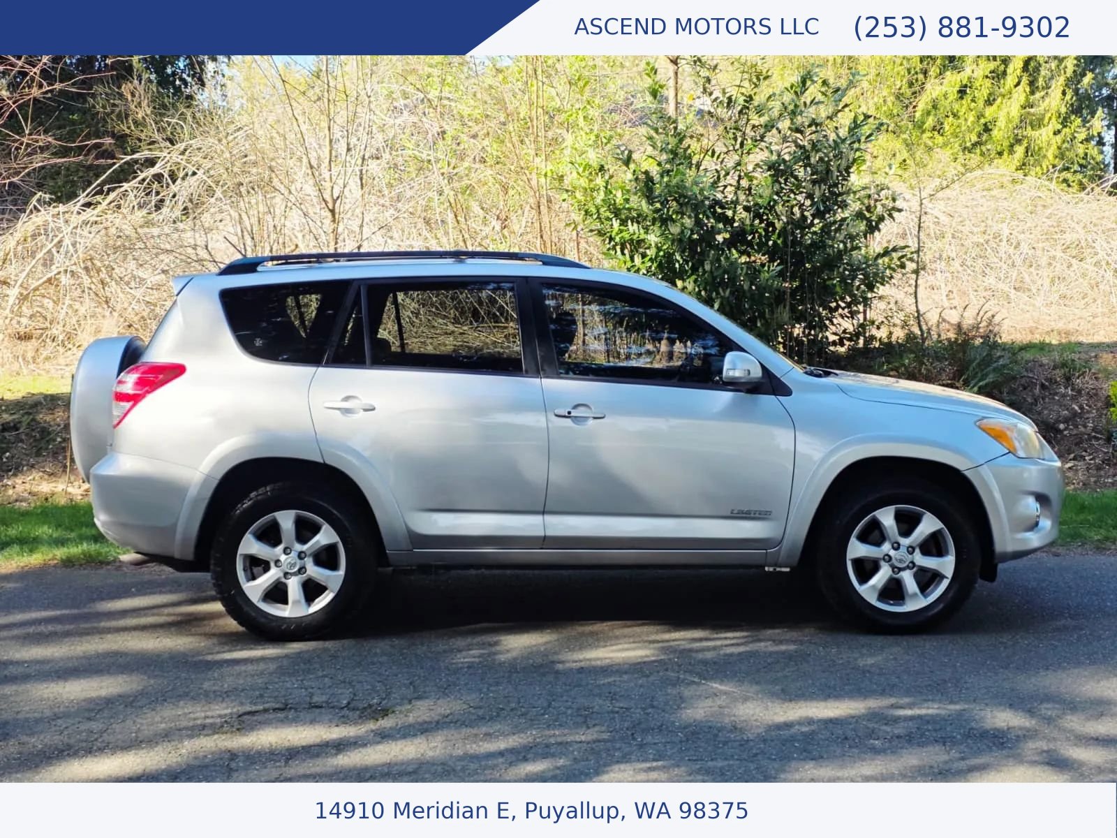 Used 2010 Toyota RAV4 Limited AWD/4WD image 6