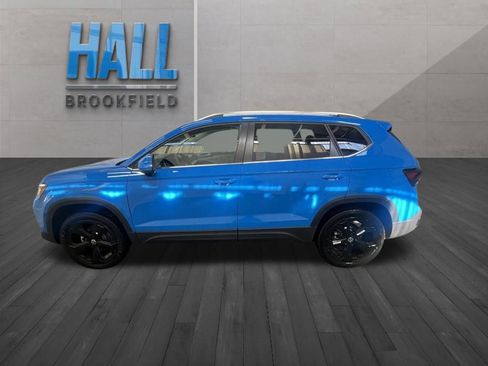 New 2025 Volkswagen Taos SEL image 2