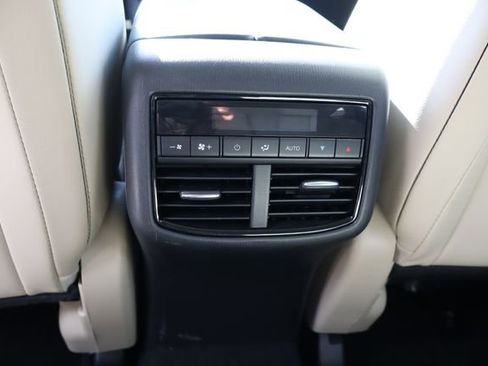 Used 2023 MAZDA CX-9 Touring Plus image 16