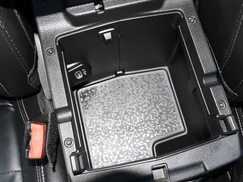 Used 2021 Jeep Wrangler Unlimited Sahara image 31