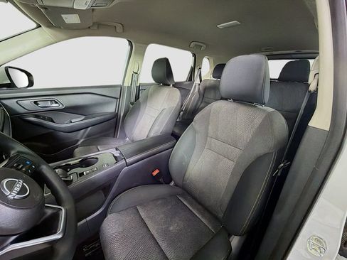 Used 2024 Nissan Rogue SV FWD image 14