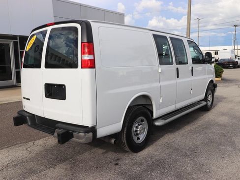 Used 2025 Chevrolet Express 2500 w/ Driver Convenience Package RWD image 15