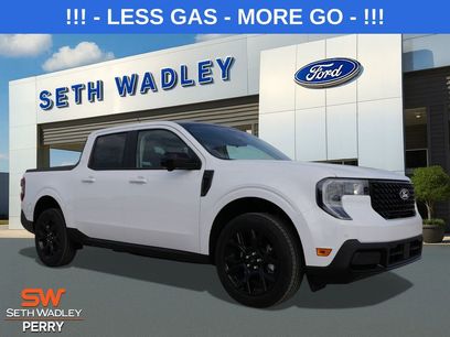 New 2026 Ford Maverick Lariat w/ Black Appearance Package