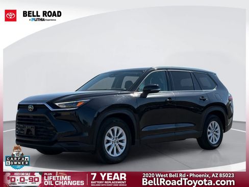 Used 2025 Toyota Grand Highlander AWD image 1