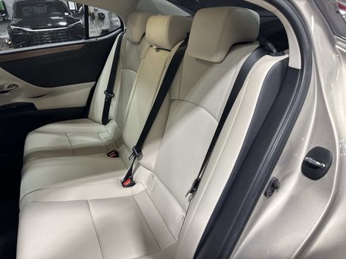 Certified 2023 Lexus ES 350 w/ Premium Package image 12