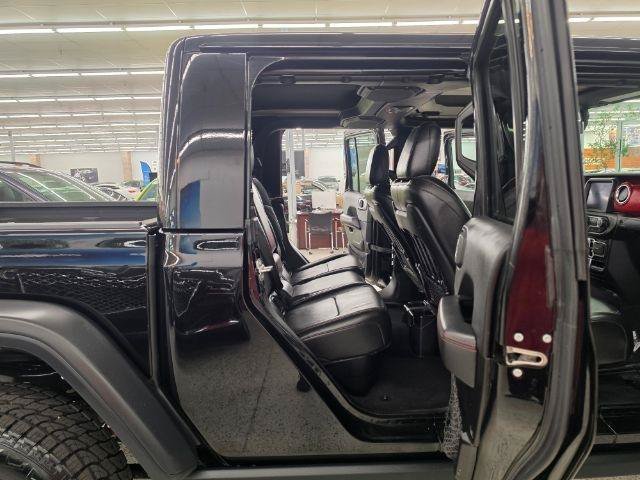 Used 2022 Jeep Gladiator Rubicon AWD/4WD image 36