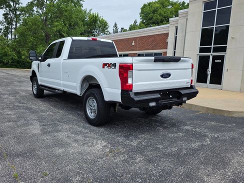 Used 2017 Ford F250 XL w/ Power Equipment Group AWD/4WD image 9