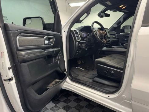Used 2020 RAM 1500 Big Horn AWD/4WD image 11