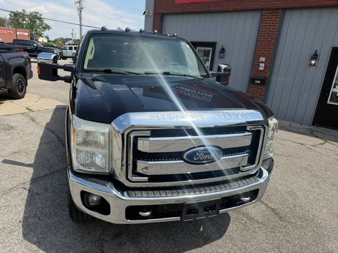 Used 2013 Ford F250 XLT w/ Chrome Pkg AWD/4WD image 2