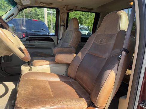 Used 2007 Ford F350 Lariat image 14