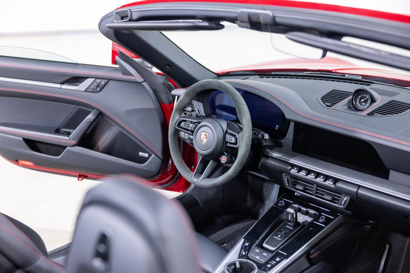 Used 2026 Porsche 911 Carrera S RWD image 37