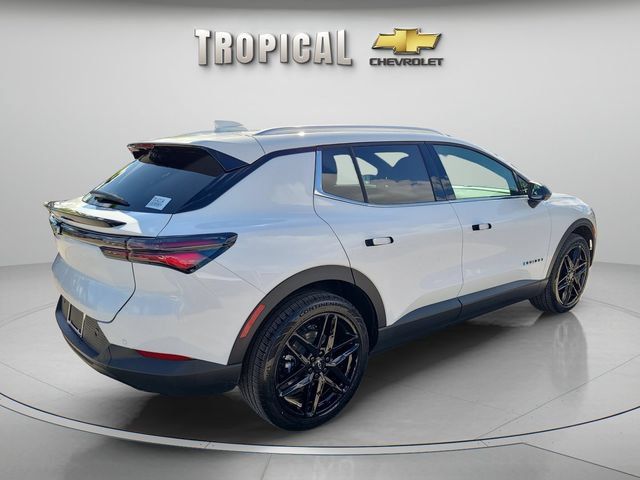 New 2026 Chevrolet Equinox EV LT w/ LPO, Blackout Package FWD image 5