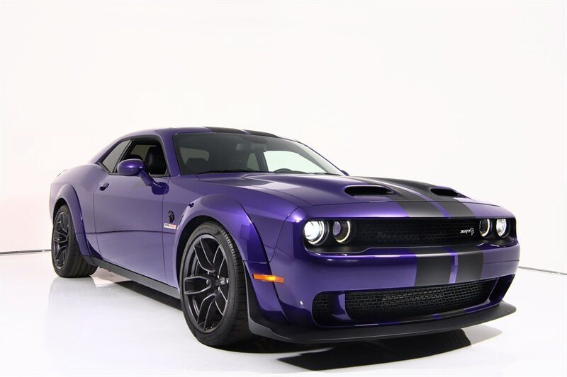 Used 2019 Dodge Challenger SRT Hellcat Redeye RWD image 2
