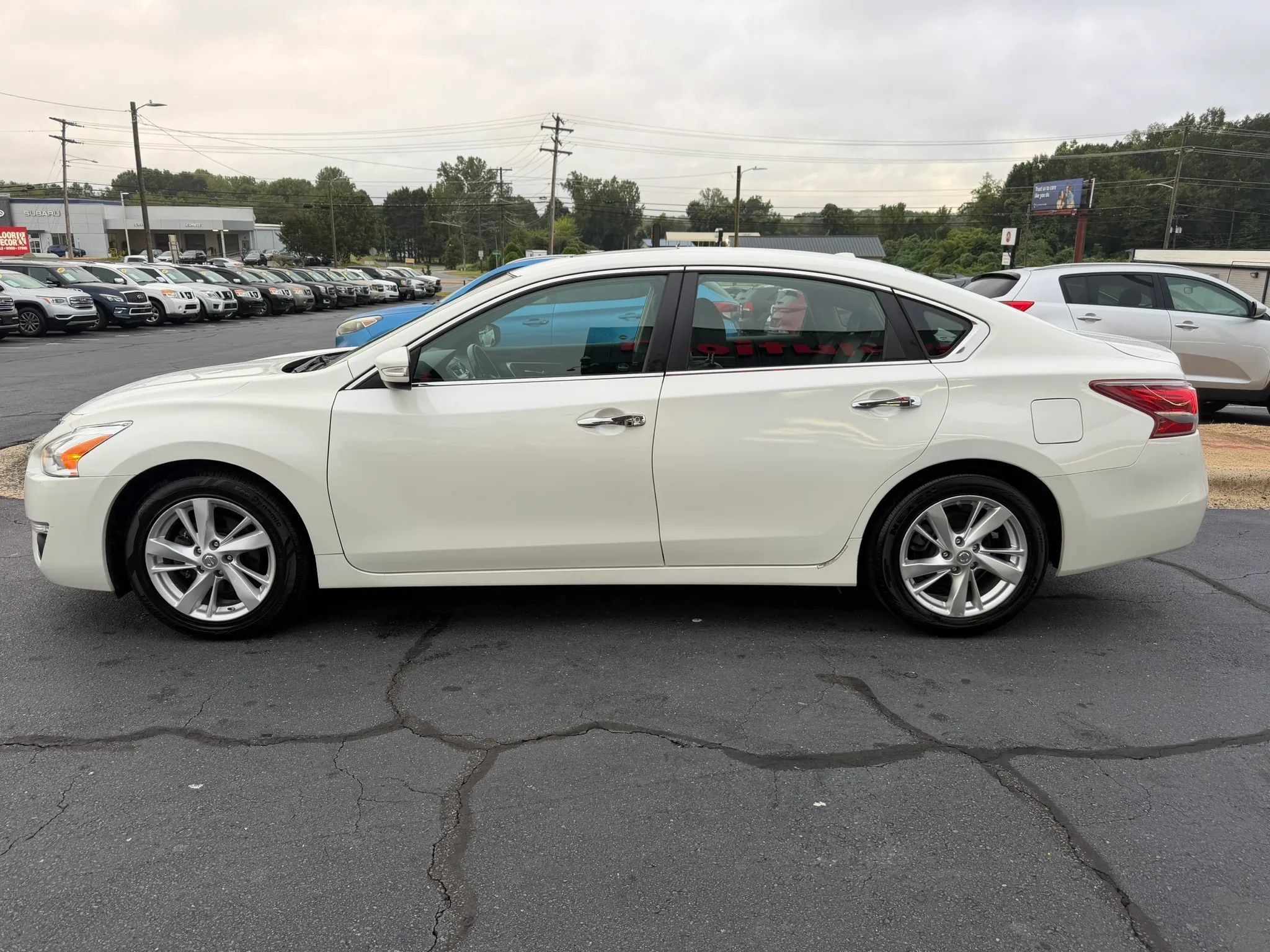 Used 2013 Nissan Altima 2.5 SL FWD image 4