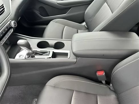 Certified 2025 Nissan Altima 2.5 S FWD image 34