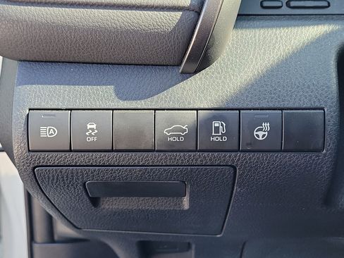 Used 2024 Toyota Camry SE w/ Cold Weather Package image 21