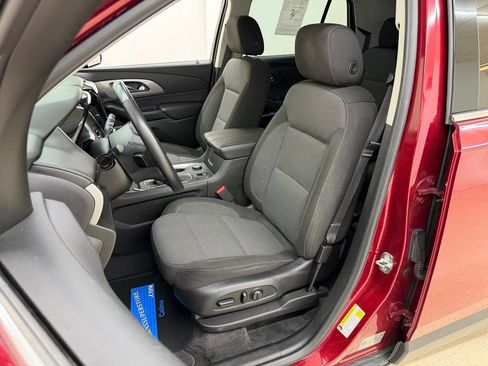 Used 2019 Chevrolet Traverse LT FWD image 22