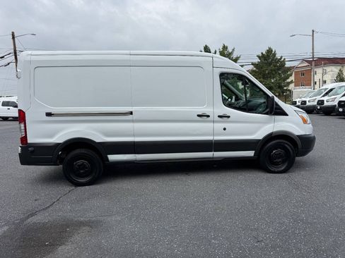 Used 2018 Ford Transit 250 148 Medium Roof RWD image 31