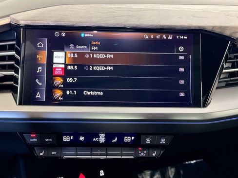 Used 2024 Audi Q4 e-tron Premium Plus w/ Premium Plus image 15