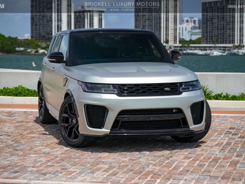 Used 2020 Land Rover Range Rover Sport SVR AWD/4WD image 2