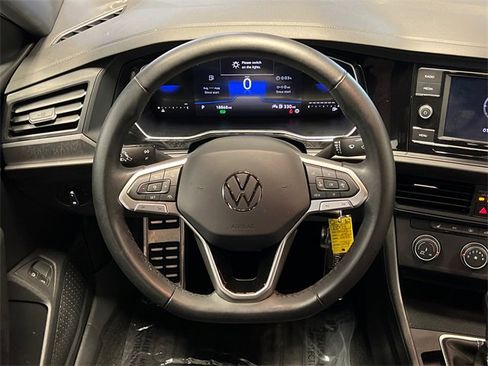 Certified 2024 Volkswagen Jetta Sport image 19