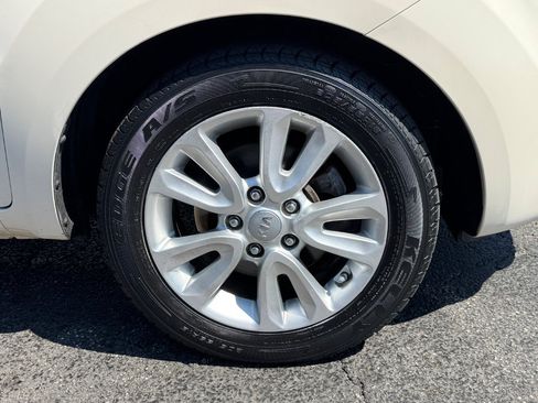 Used 2013 Kia Soul FWD image 10