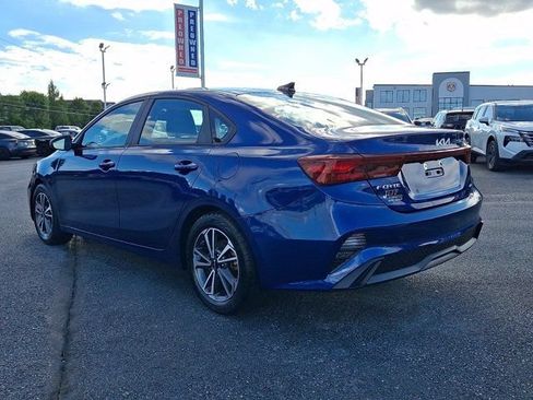 Used 2022 Kia Forte LXS w/ LXS Technology Package FWD image 4