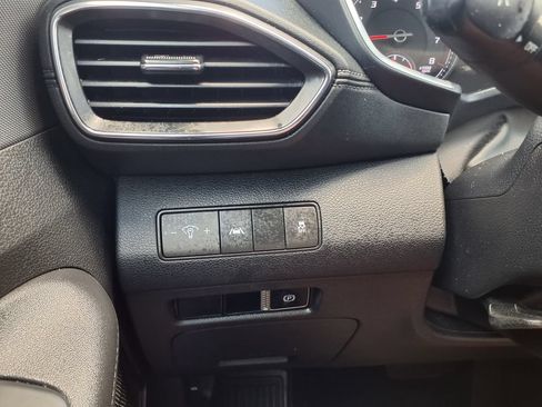 Used 2022 Hyundai Santa Fe SEL FWD image 29