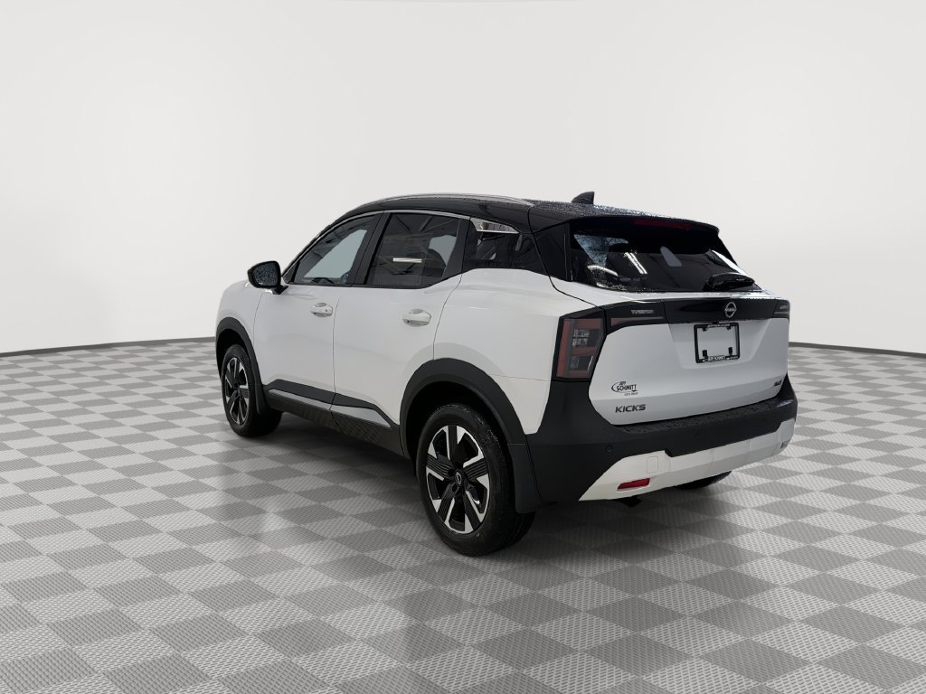 Certified 2026 Nissan Kicks SV w/ SV Premium Package AWD/4WD image 9