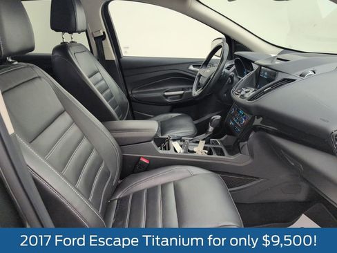 Used 2017 Ford Escape Titanium image 16