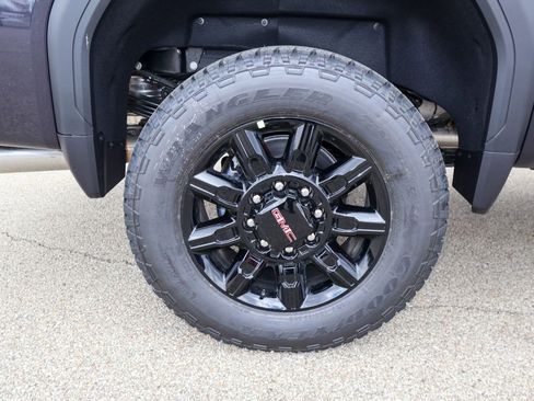 New 2026 GMC Sierra 2500 AT4 image 37