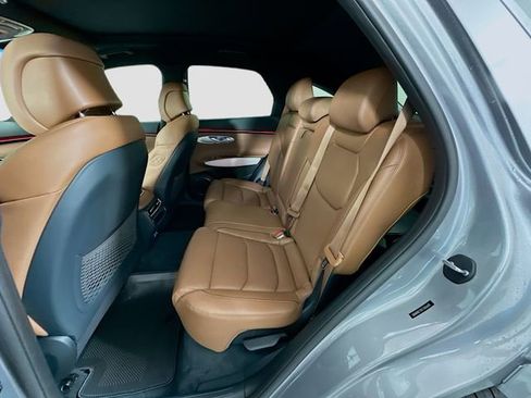 New 2026 Genesis GV70 2.5T Advanced AWD/4WD image 17