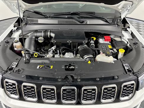 Used 2025 Jeep Compass Limited AWD/4WD image 29