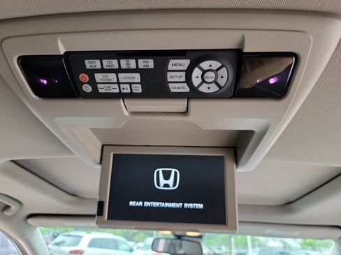 Used 2016 Honda Odyssey Touring image 19
