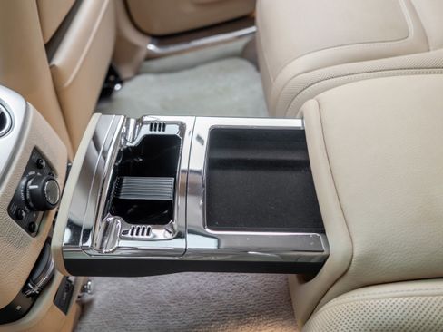 Used 2017 Rolls-Royce Ghost image 55