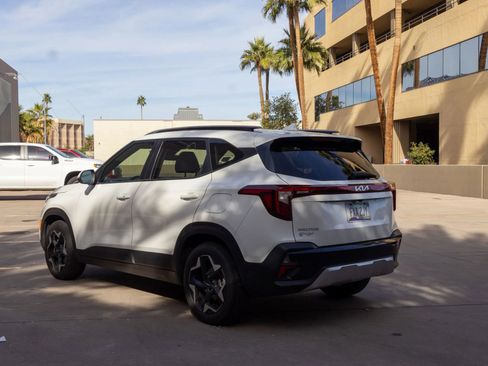 Used 2025 Kia Seltos S FWD image 6