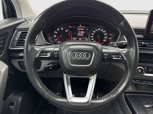Used 2019 Audi Q5 2.0T Premium w/ Convenience Package AWD/4WD image 19