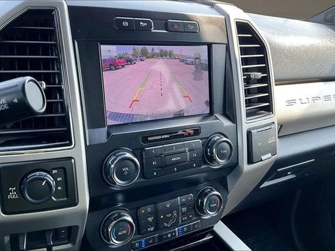 Used 2021 Ford F250 Lariat w/ Lariat Value Package AWD/4WD image 21