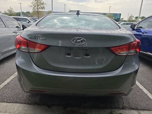 Used 2013 Hyundai Elantra GLS w/ Preferred Pkg FWD image 5
