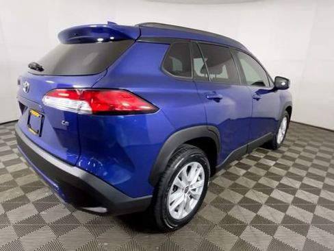 Used 2022 Toyota Corolla Cross LE FWD image 4