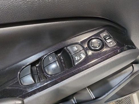 Used 2023 Nissan Altima 2.5 SV FWD image 15
