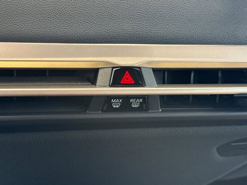 Certified 2025 BMW iX xDrive50 AWD/4WD image 28
