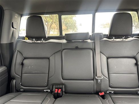 Used 2025 GMC Sierra 3500 Denali image 19